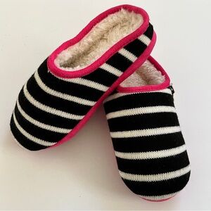 SO Knit Clog Slippers